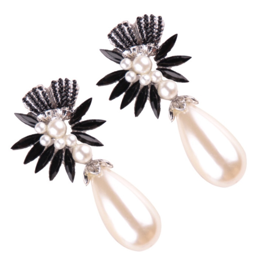 New Royalty Jewels Black Fashion Dangle Earrings